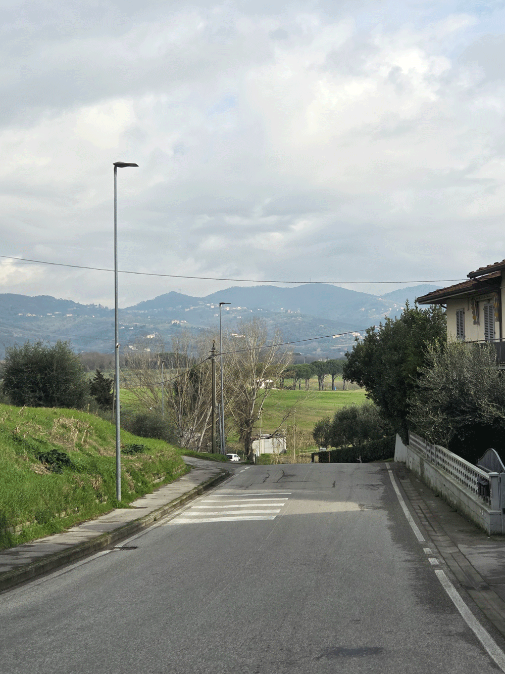 Strada nel Comune di Lamporecchio con infrastrutture di illuminazione pubblica censite.